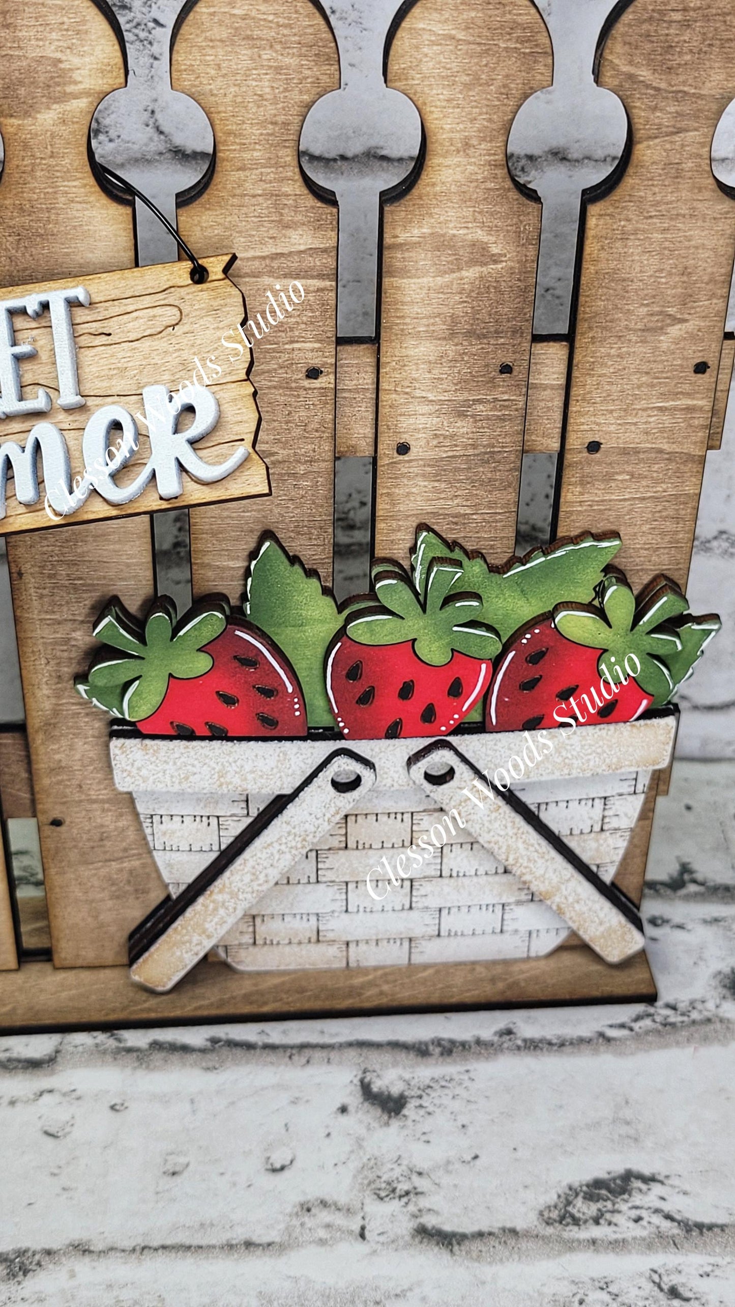 Hand-Painted Wooden Fence Basket Set – Strawberries, Rustic Vignette Décor