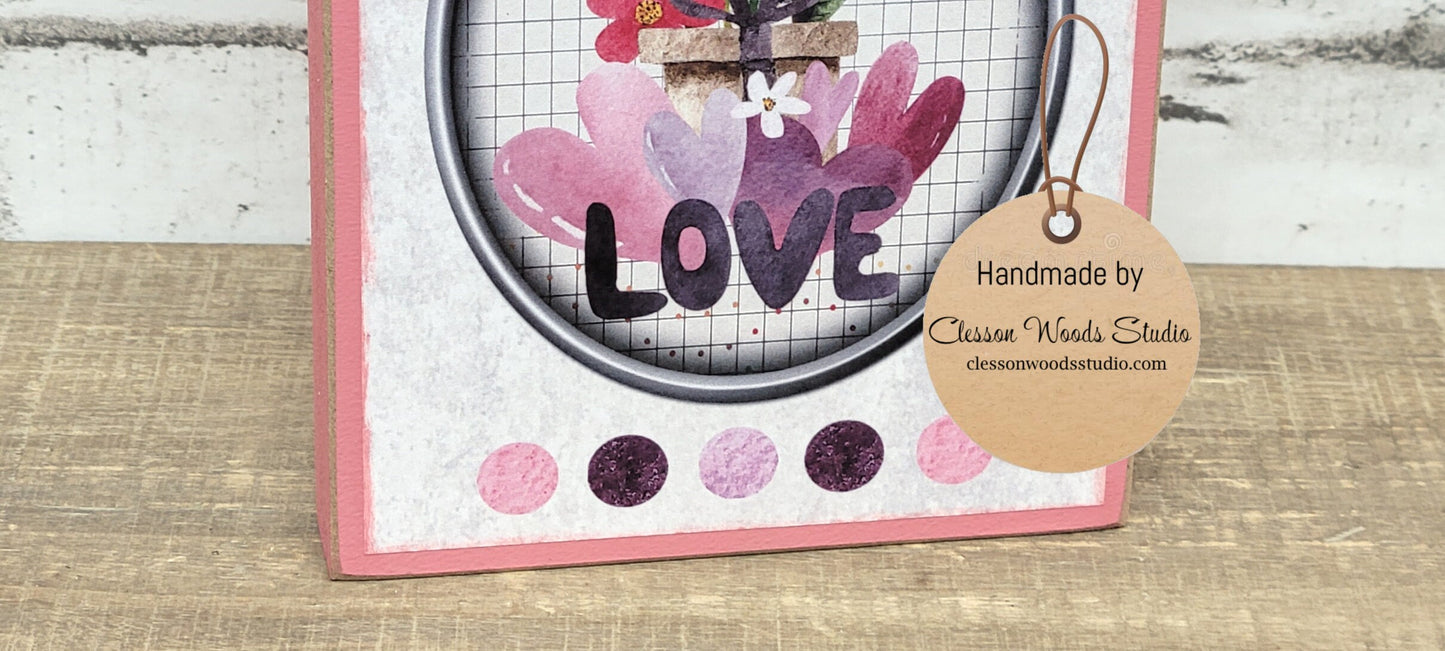 Love Bouquet in Oval Pink Wood Block Sign Tiered Tray Sign