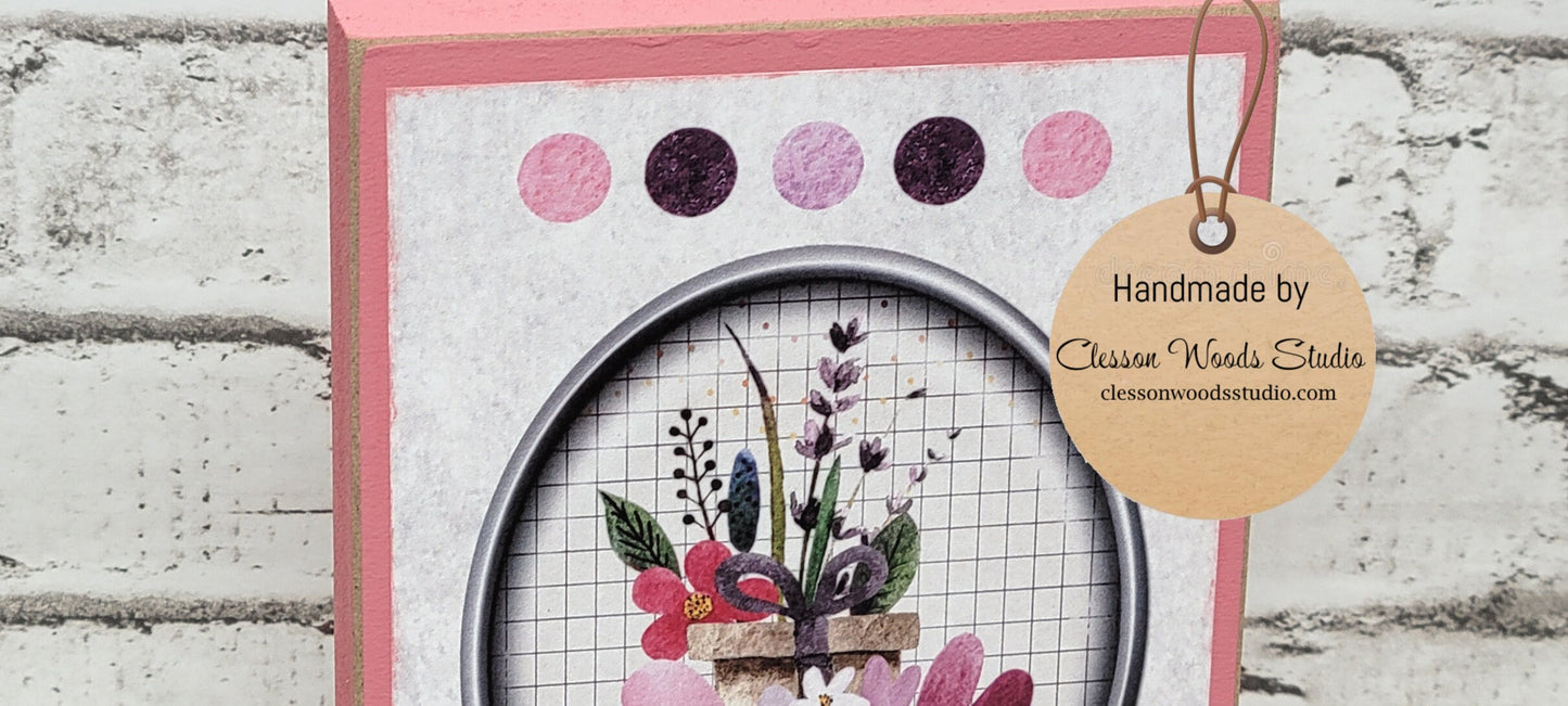 Love Bouquet in Oval Pink Wood Block Sign Tiered Tray Sign