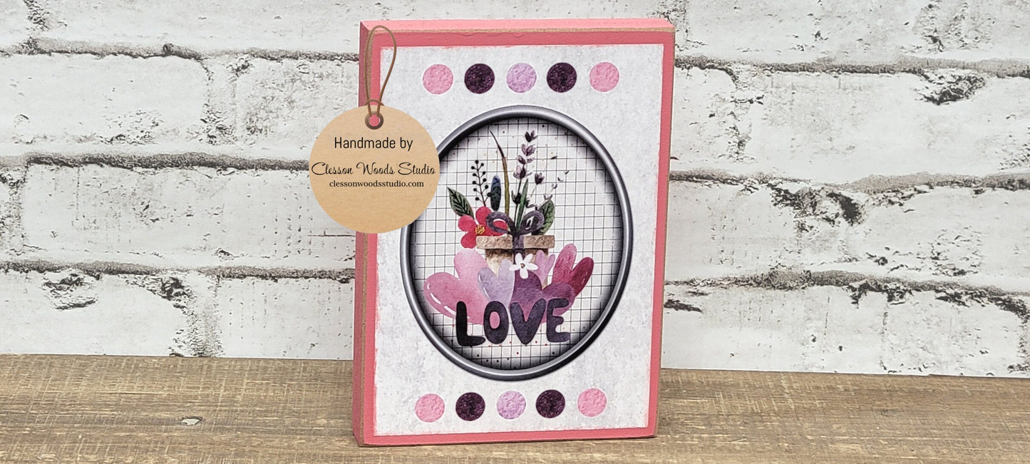 Love Bouquet in Oval Pink Wood Block Sign Tiered Tray Sign