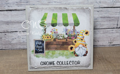 Gnome Collector Sunflower Stand (Neutral) 5"x5" Interchangeable Canvas