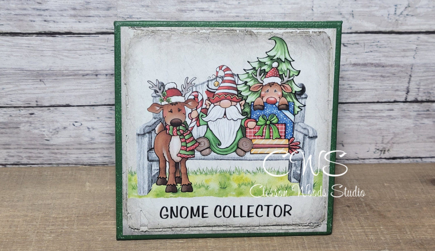 Gnome Collector Christmas Friends (Green) 5"x5" Interchangeable Canvas