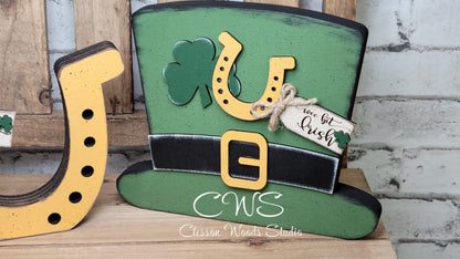 St. Patrick's Day Hat and Horseshoe Shelf Sitters