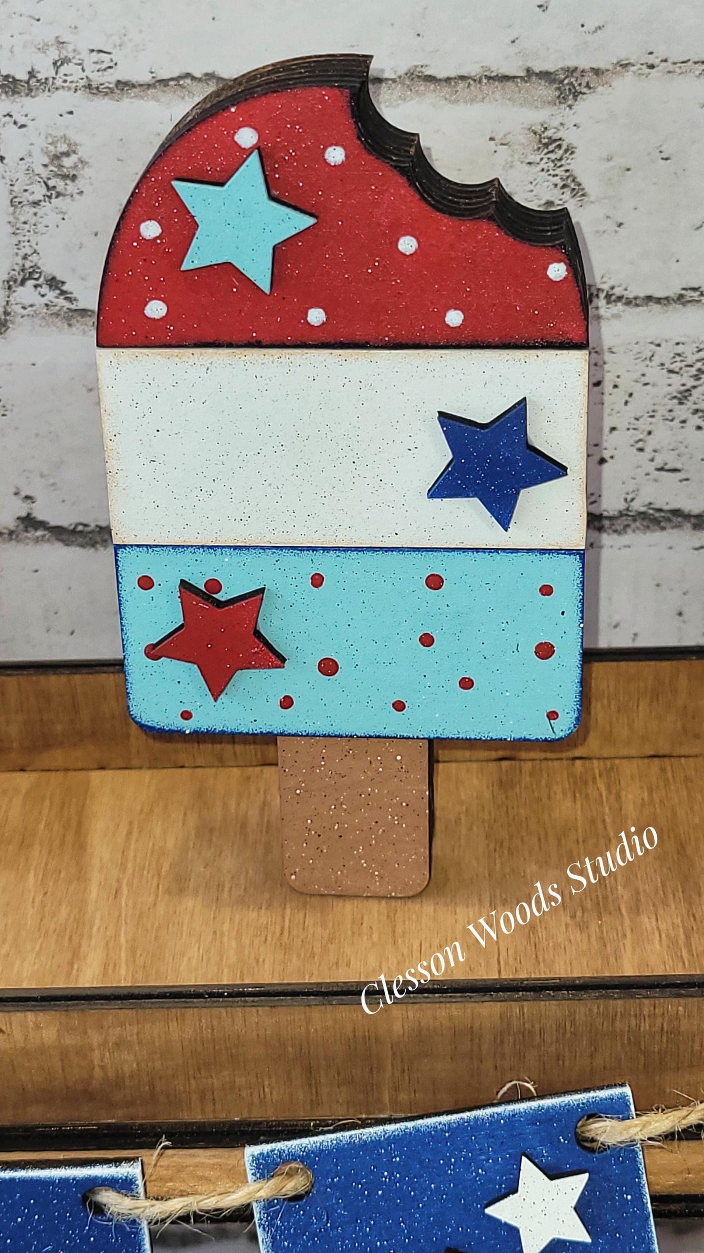 July Tiered Tray Collection