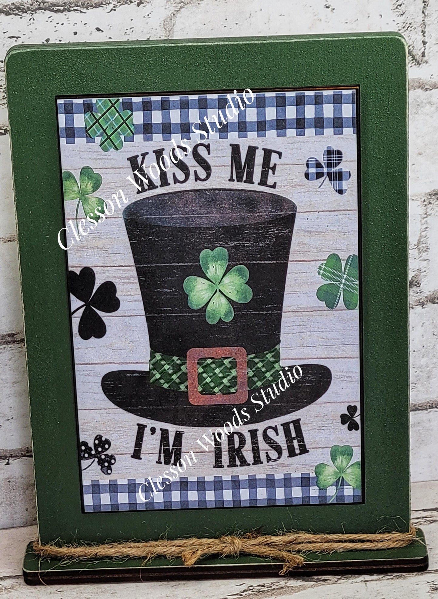 St Patrick's Day Kiss Me I'm Irish Framed Art with Attached Stand