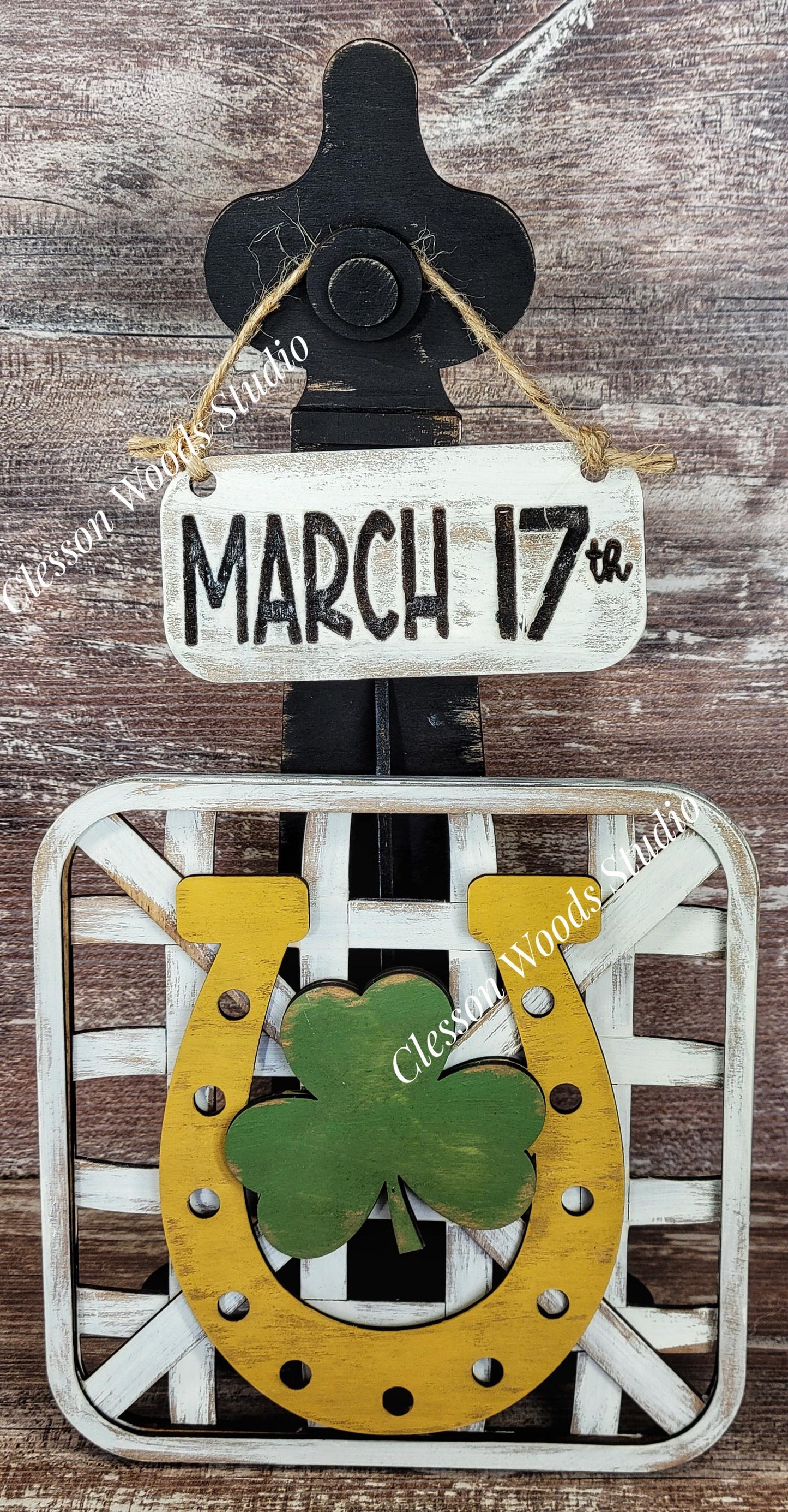 St. Patrick's Day Horseshoe Set Black Stand Tobacco Basket Sign Post and Sign