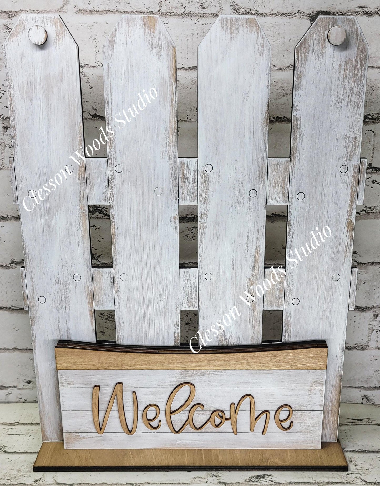 Large Rustic Fence Crate Display – Farmhouse Seasonal Decor (13"H x 9.5"W)