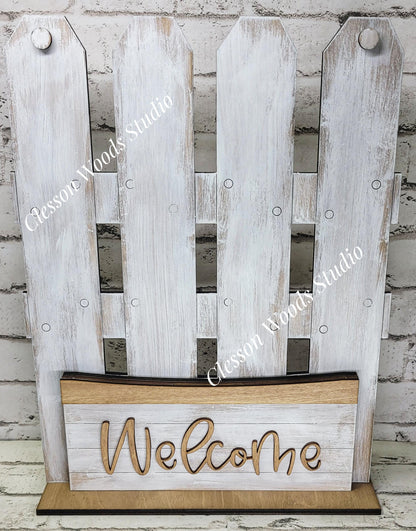Large Rustic Fence Crate Display – Farmhouse Seasonal Decor (13"H x 9.5"W)