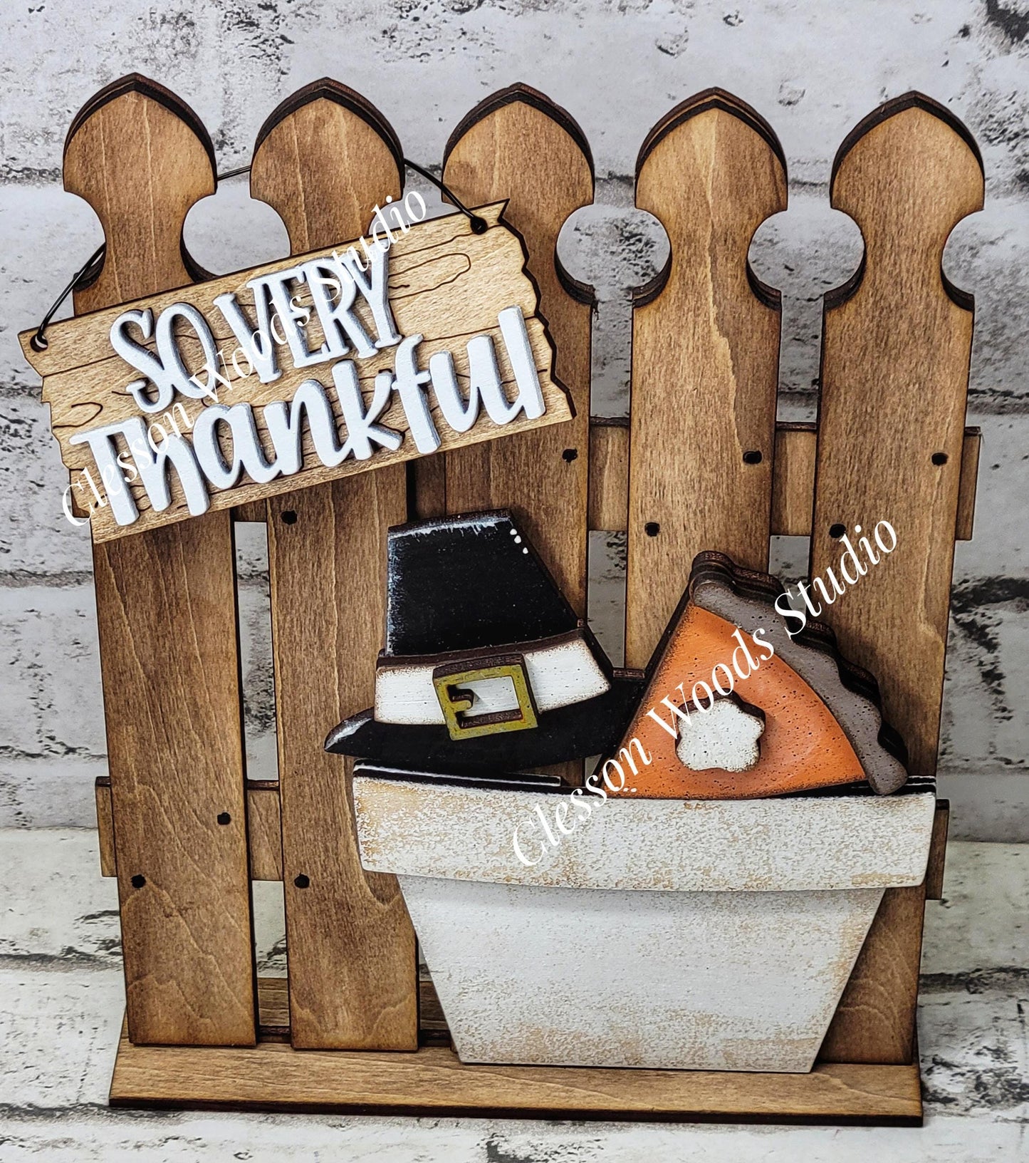 Tiny Fence Basket Set - Thanksgiving Pilgrim Hat Pie Stained Fence Rustic White Pot