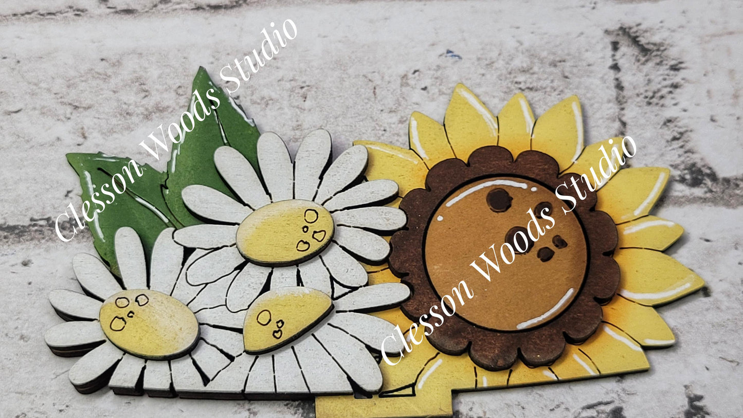 Hand-Painted Rustic Fence Basket Set – Interchangeable Seasonal Decor