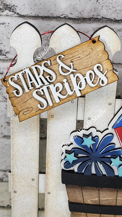 Hand-Painted Tiny Fence Basket Set – Rustic Wood Vignette Decor Stars Stripes