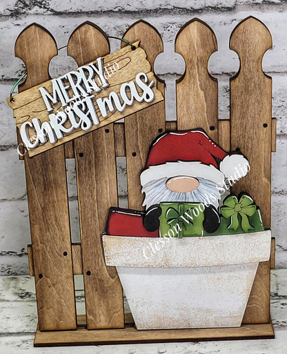 Tiny Fence Basket Set - Christmas Gnome Stained Fence Rustic White Pot