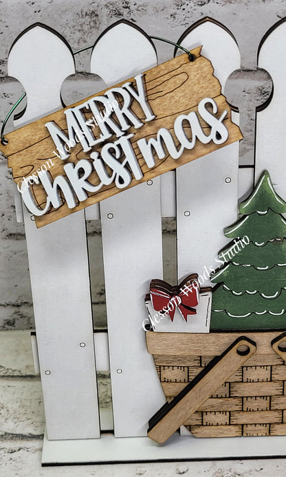 Hand-Painted Tiny Fence Basket Set – Christmas Tree Vignette Décor
