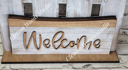 Large Rustic Fence Crate Display – Farmhouse Seasonal Decor (13"H x 9.5"W)