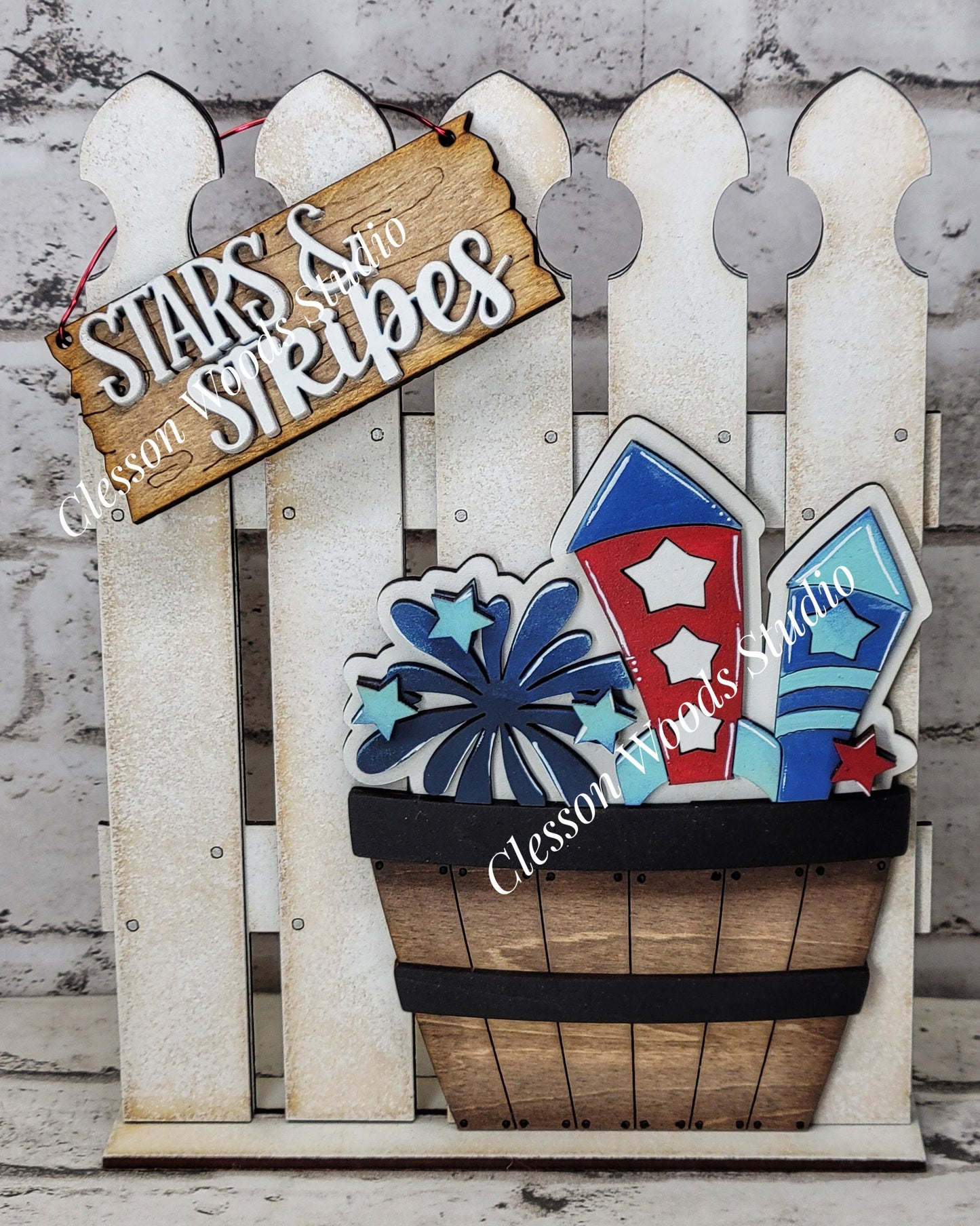 Hand-Painted Tiny Fence Basket Set – Rustic Wood Vignette Decor Stars Stripes