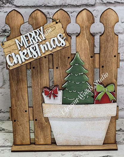 Tiny Fence Basket Set - Christmas Tree & Gifts Stained Fence Rustic White Pot