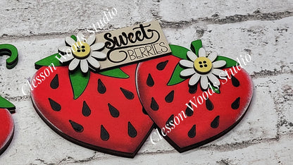 Cottage Drawer Insert Set of 2 Strawberries