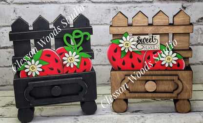Cottage Drawer Insert Set of 2 Strawberries