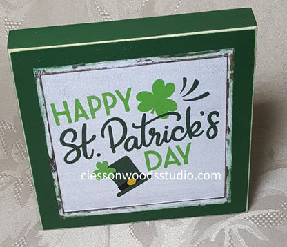 Happy St Patrick's Day Hat Square Wood Sign