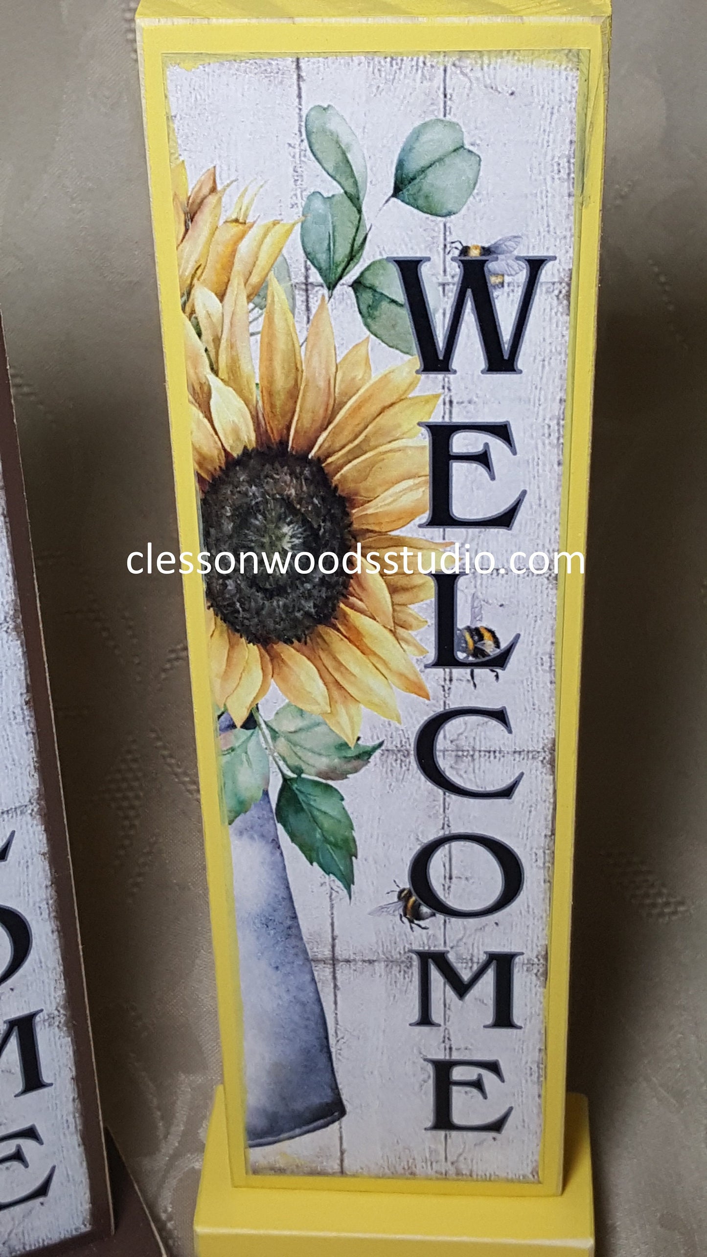 Welcome Sunflower Vertical Wood Sign