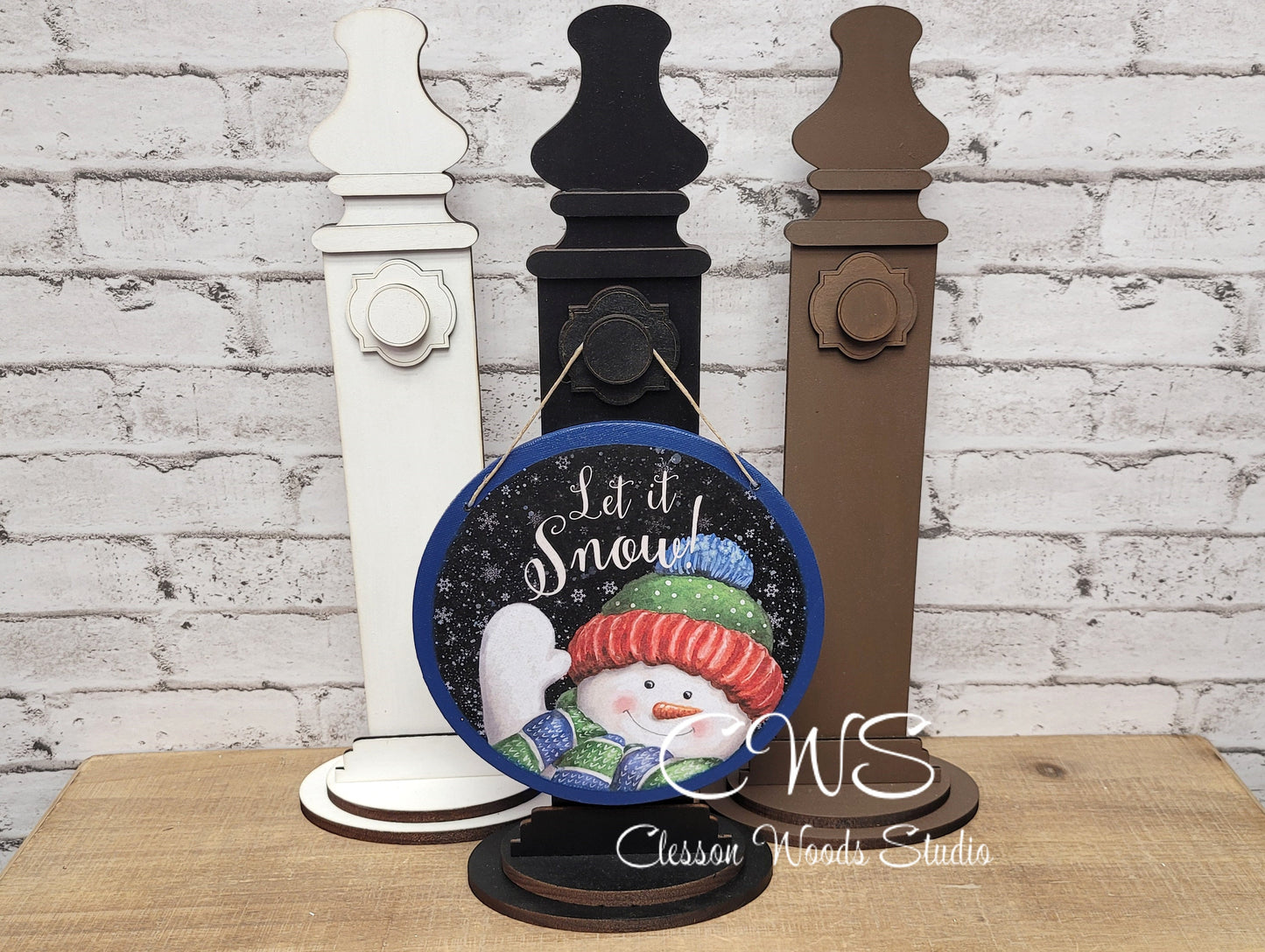 Let It Snow Waving Snowman 6 Inch Round Hanging Sign